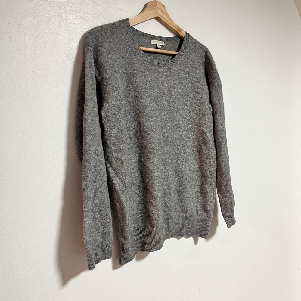 Gap 100% Cashmere Grey Sweater - Size Small - Picture 3 of 9